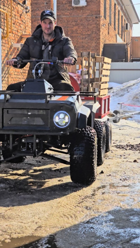 Рабочий квадроцикл для хозяйства + грузовой прицеп