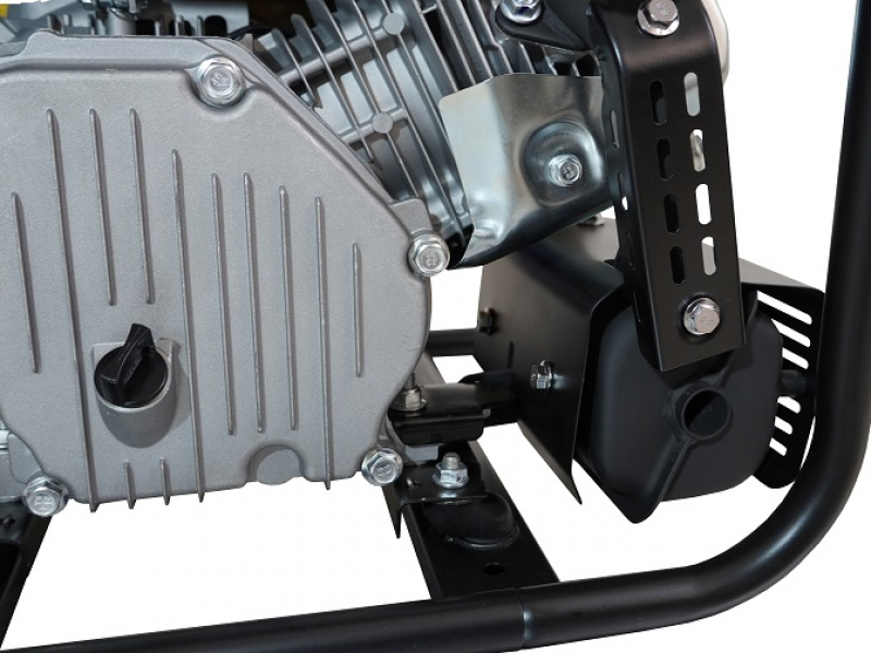 Habert Генератор HT3900iO