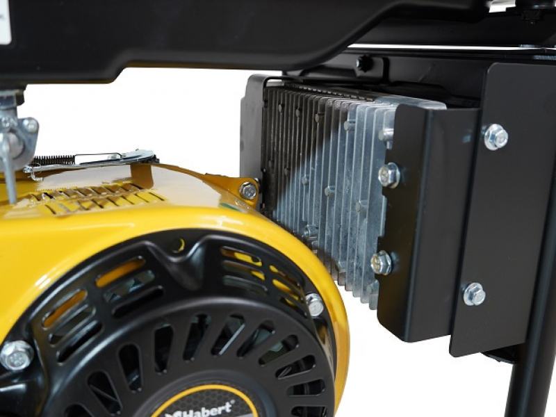 Habert Генератор HT3900iO